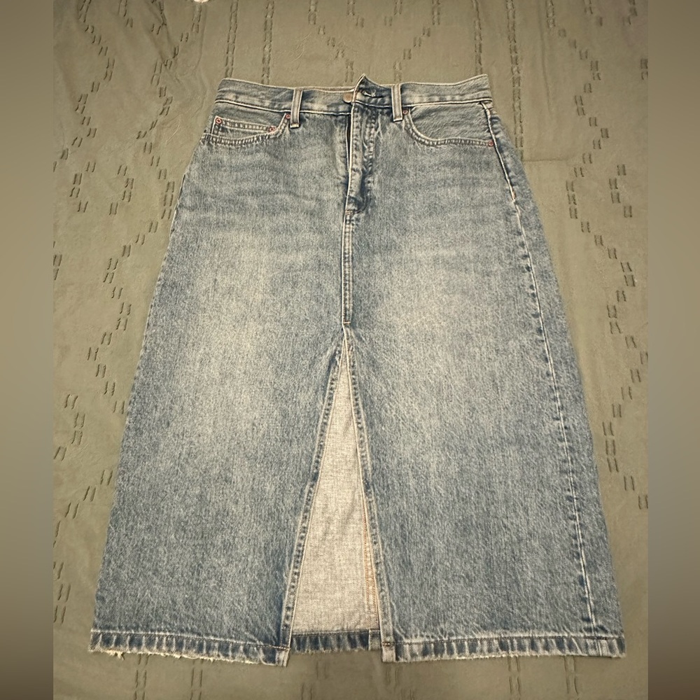 Denim Forum 90’s Halle Skirt